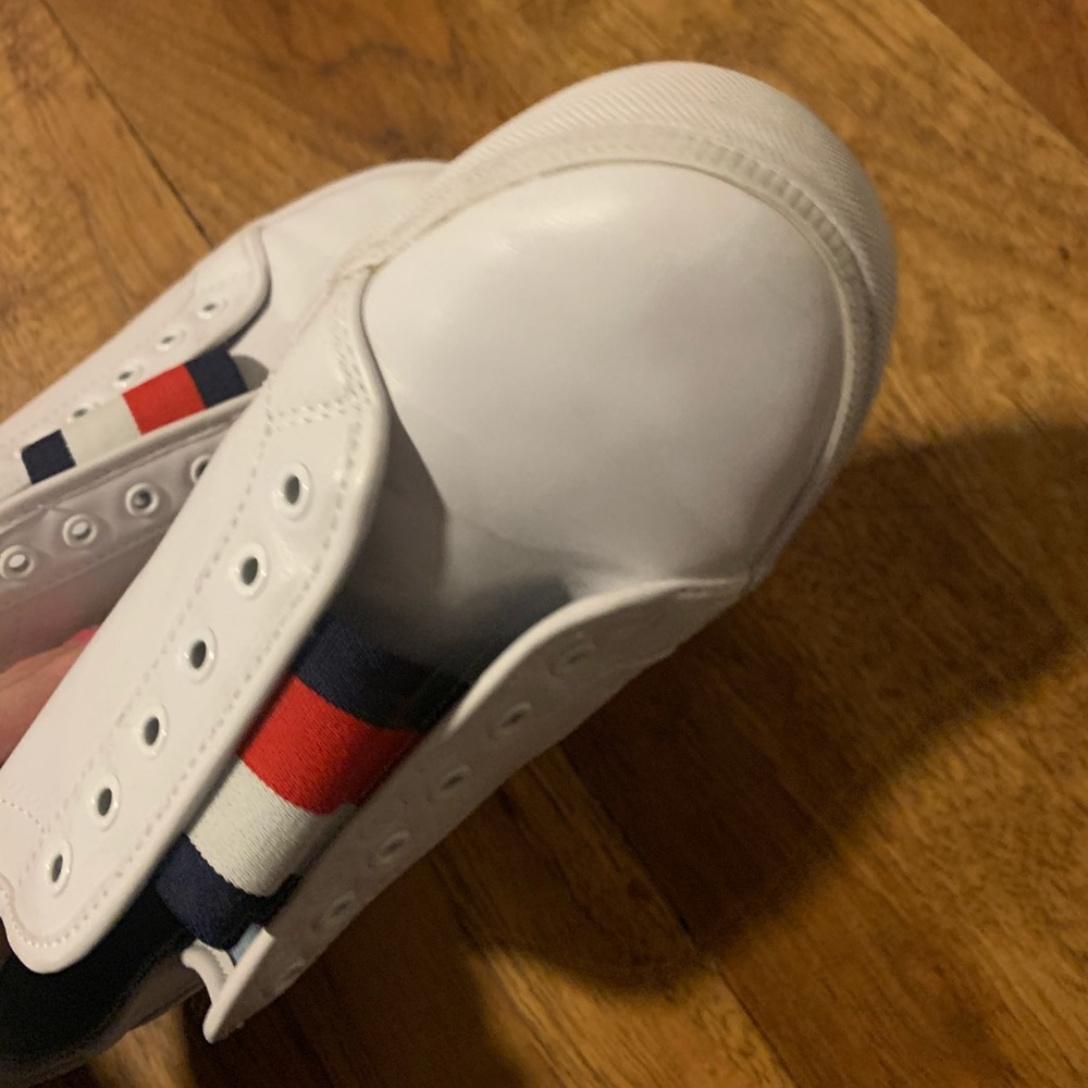 Shoes - Picture 5 of 6